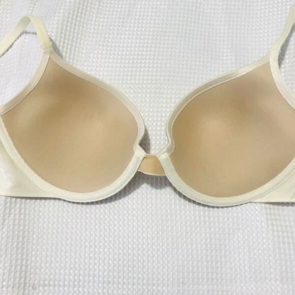 Calvin Klein push-up bra size 36B - Picture 2 of 3